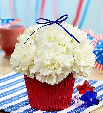Red, White and Blooming Cupcake